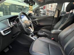 CHEVROLET - TRACKER - 2022/2023 - Branca - R$ 116.990,00