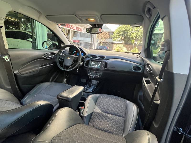 CHEVROLET - PRISMA - 2017/2018 - Preta - R$ 64.990,00
