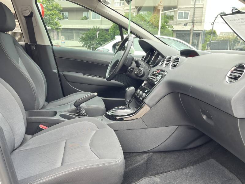 PEUGEOT - 308 - 2018/2019 - Branca - R$ 61.990,00