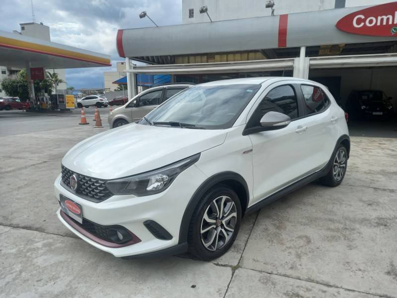 FIAT - ARGO - 2019/2020 - Branca - R$ 73.990,00