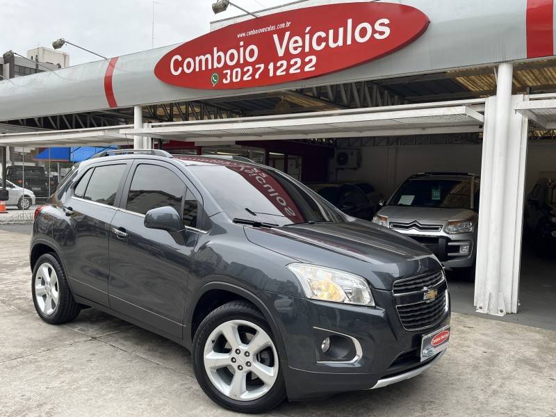 CHEVROLET - TRACKER - 2015/2015 - Cinza - R$ 68.990,00