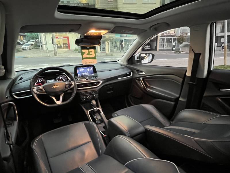 CHEVROLET - TRACKER - 2022/2023 - Branca - R$ 116.990,00