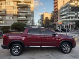 FIAT - TORO - 2018/2018 - Vinho - R$ 99.990,00