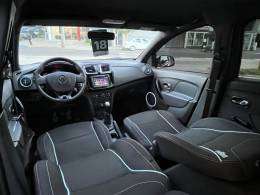 RENAULT - SANDERO - 2017/2018 - Cinza - R$ 42.990,00