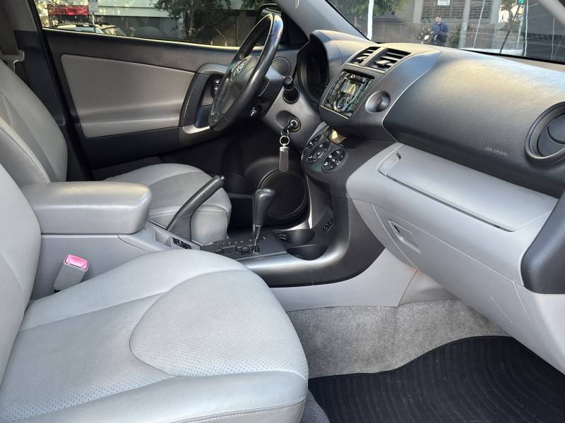 TOYOTA - RAV4 - 2011/2011 - Preta - R$ 64.990,00