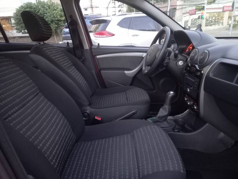 RENAULT - SANDERO - 2012/2012 - Vermelha - R$ 37.990,00