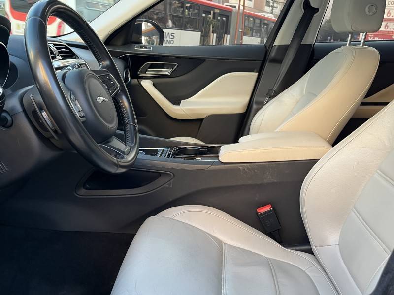 JAGUAR - F-PACE - 2017/2017 - Cinza - R$ 165.000,00