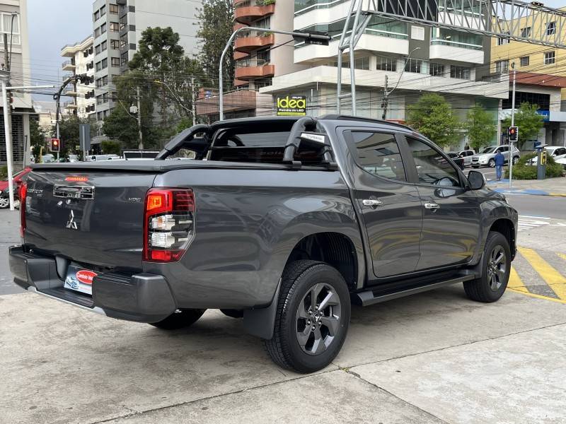 MITSUBISHI - L200 - 2024/2025 - Cinza - R$ 246.000,00