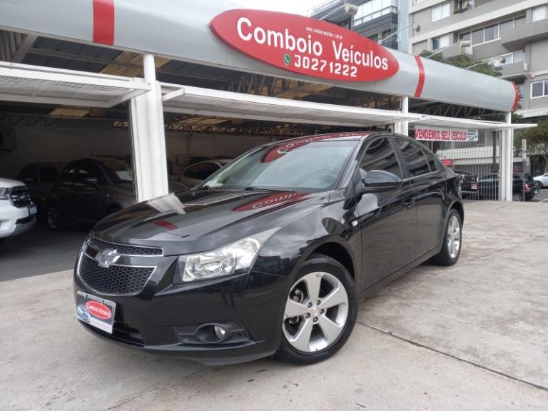 CHEVROLET - CRUZE - 2013/2014 - Preta - R$ 61.990,00
