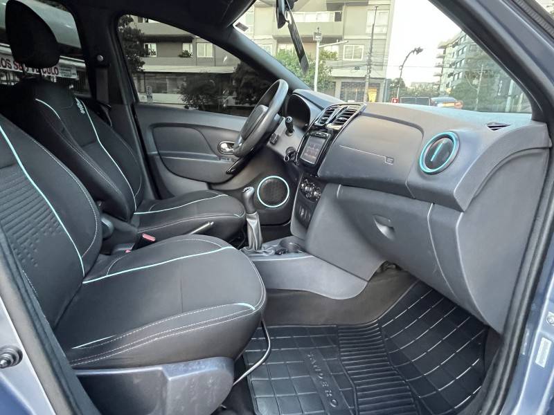 RENAULT - SANDERO - 2017/2018 - Cinza - R$ 42.990,00