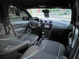 RENAULT - SANDERO - 2017/2018 - Cinza - R$ 42.990,00