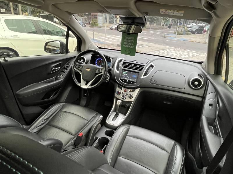 CHEVROLET - TRACKER - 2015/2015 - Cinza - R$ 68.990,00