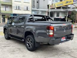 MITSUBISHI - L200 - 2024/2025 - Cinza - R$ 246.000,00