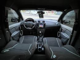 RENAULT - SANDERO - 2017/2018 - Cinza - R$ 42.990,00