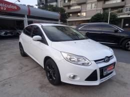 FORD - FOCUS - 2015/2015 - Branca - R$ 60.990,00
