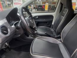 VOLKSWAGEN - UP - 2017/2018 - Branca - R$ 60.990,00