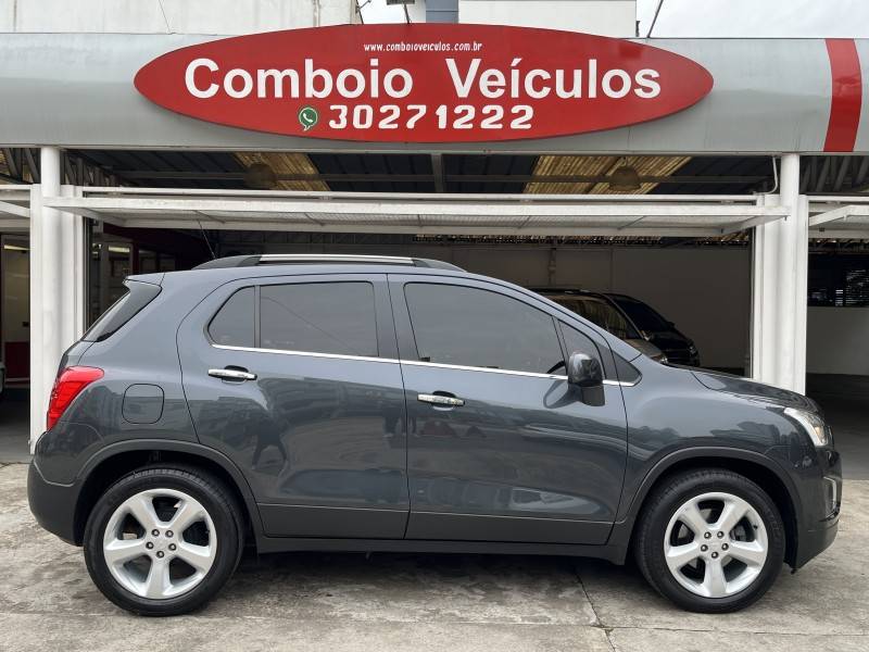 CHEVROLET - TRACKER - 2015/2015 - Cinza - R$ 68.990,00