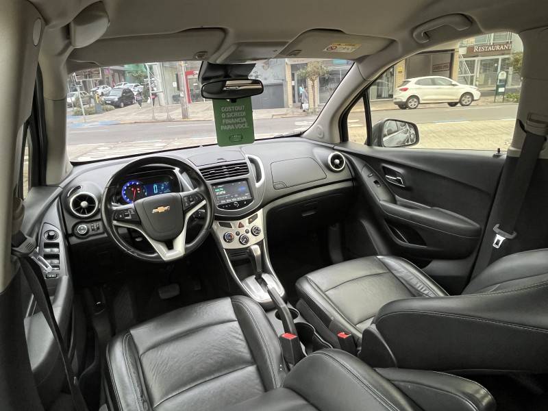 CHEVROLET - TRACKER - 2015/2015 - Cinza - R$ 68.990,00