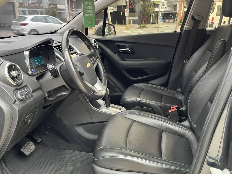 CHEVROLET - TRACKER - 2015/2015 - Cinza - R$ 68.990,00