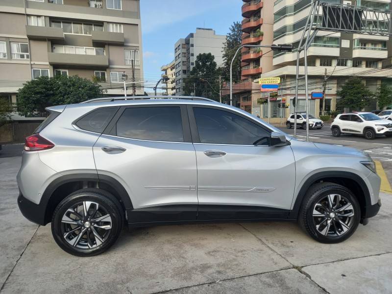 CHEVROLET - TRACKER - 2020/2021 - Prata - R$ 111.990,00